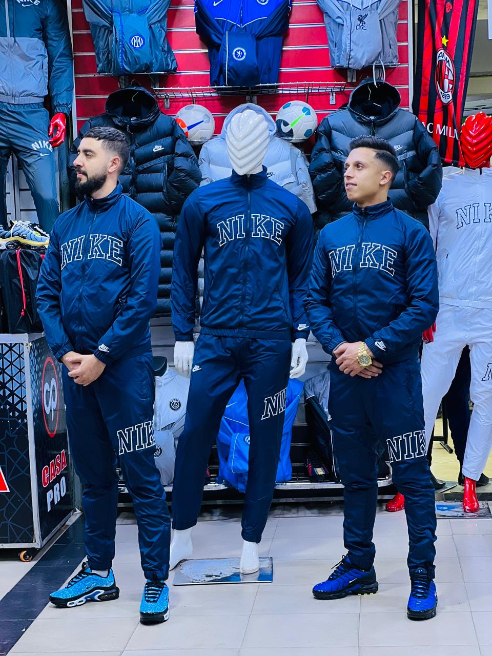 الجديد أنصومبل NIKE العالمية 2025