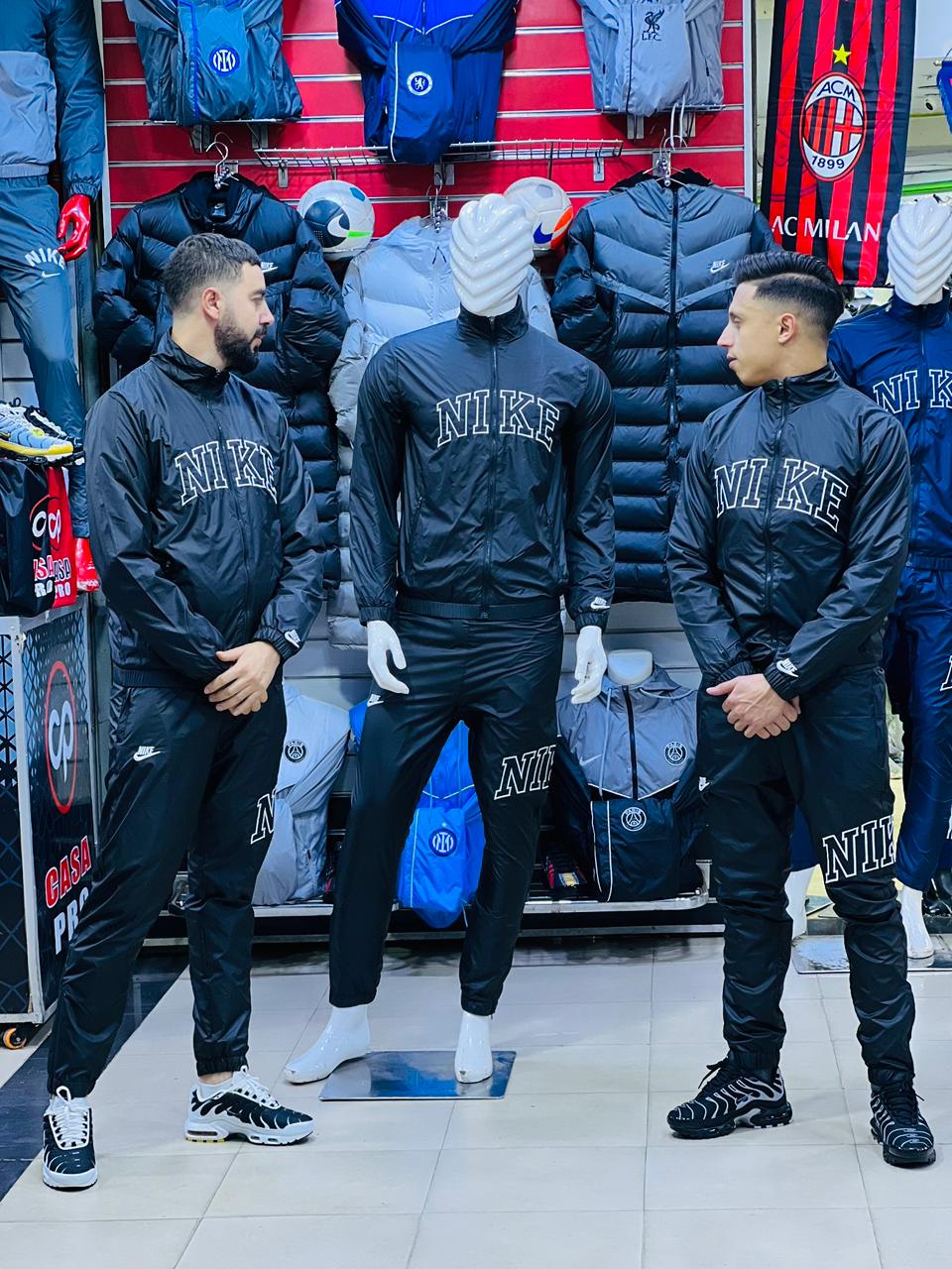 الجديد أنصومبل NIKE العالمية 2025
