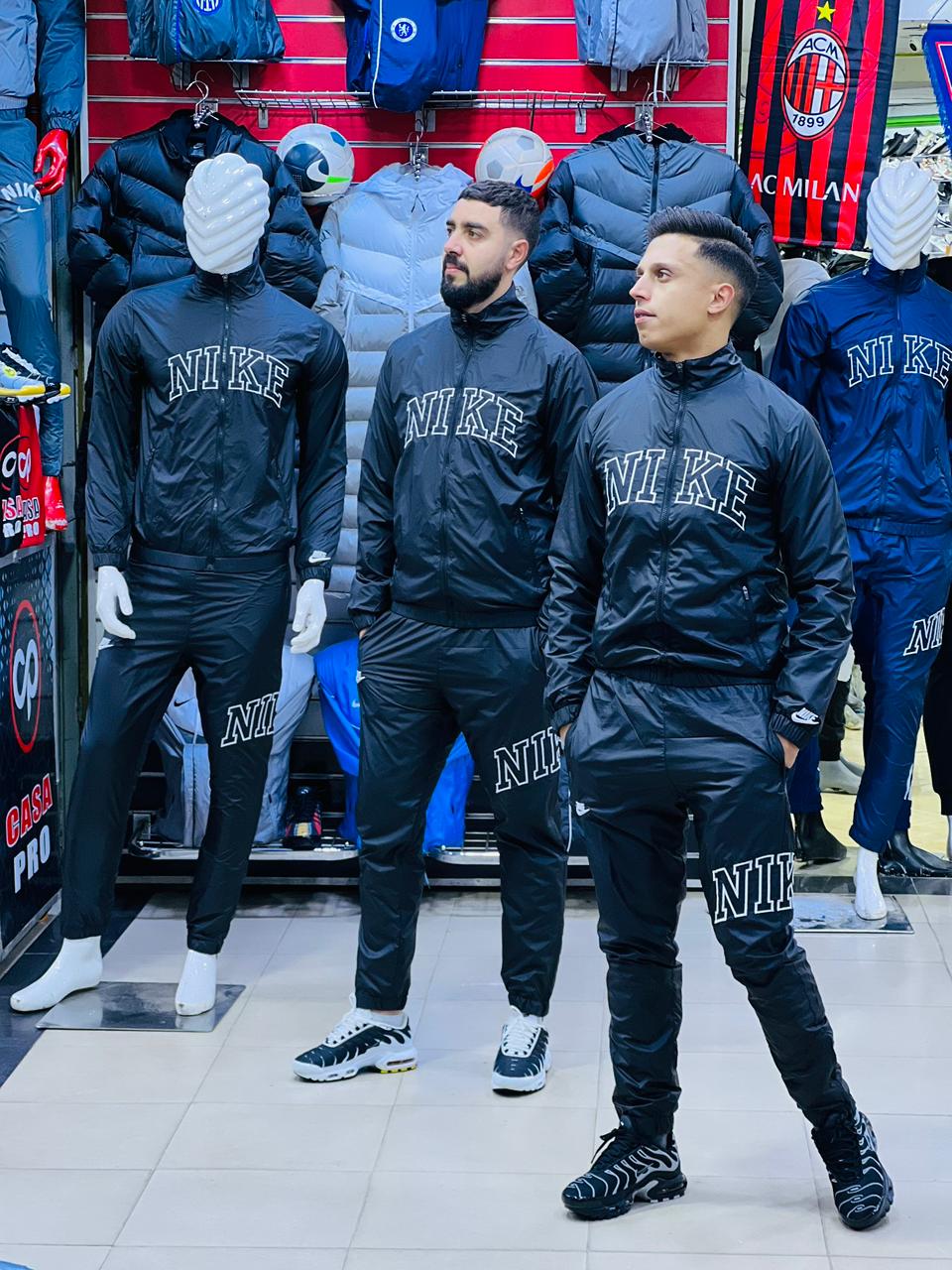 الجديد أنصومبل NIKE العالمية 2025