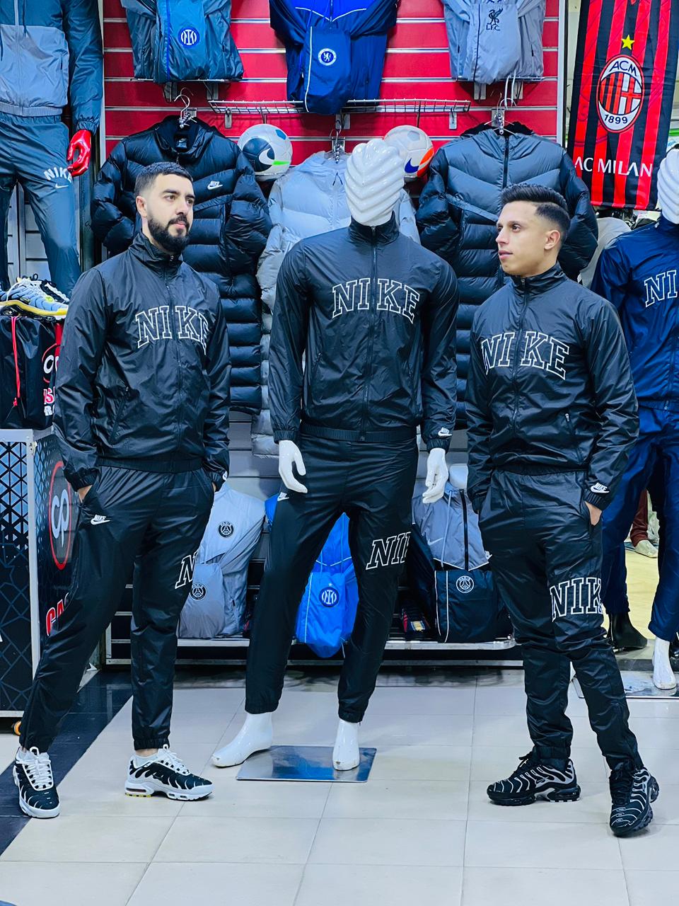 الجديد أنصومبل NIKE العالمية 2025