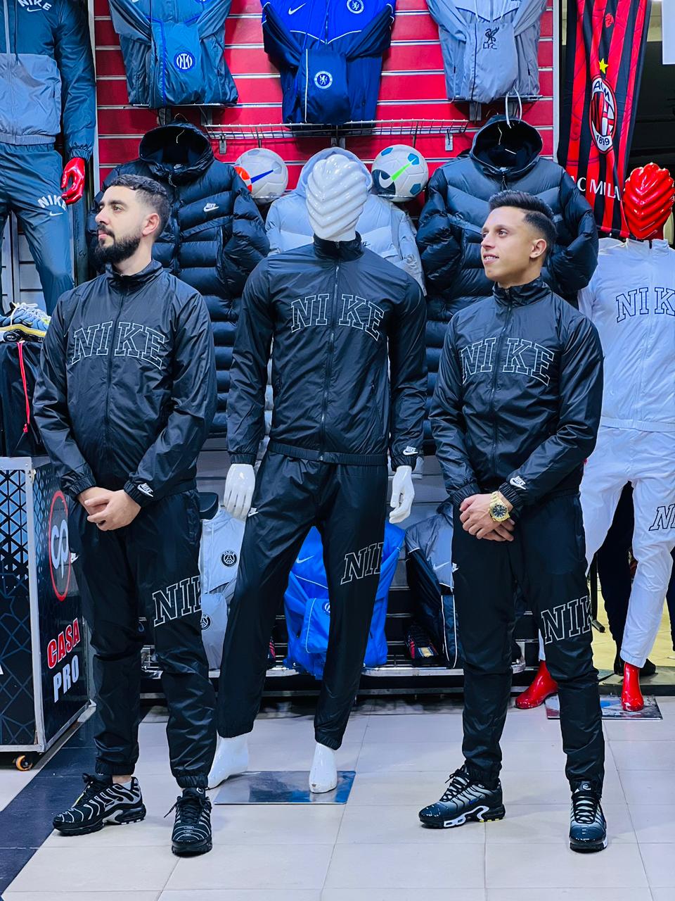 الجديد أنصومبل NIKE العالمية 2025
