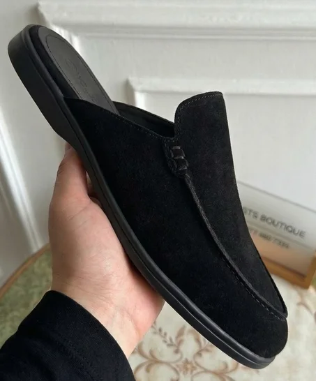 babouche en daim noir