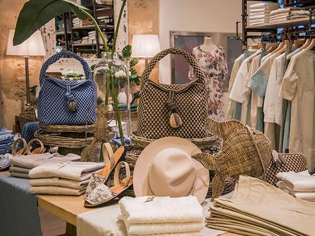 الأزياء والإكسسوارات