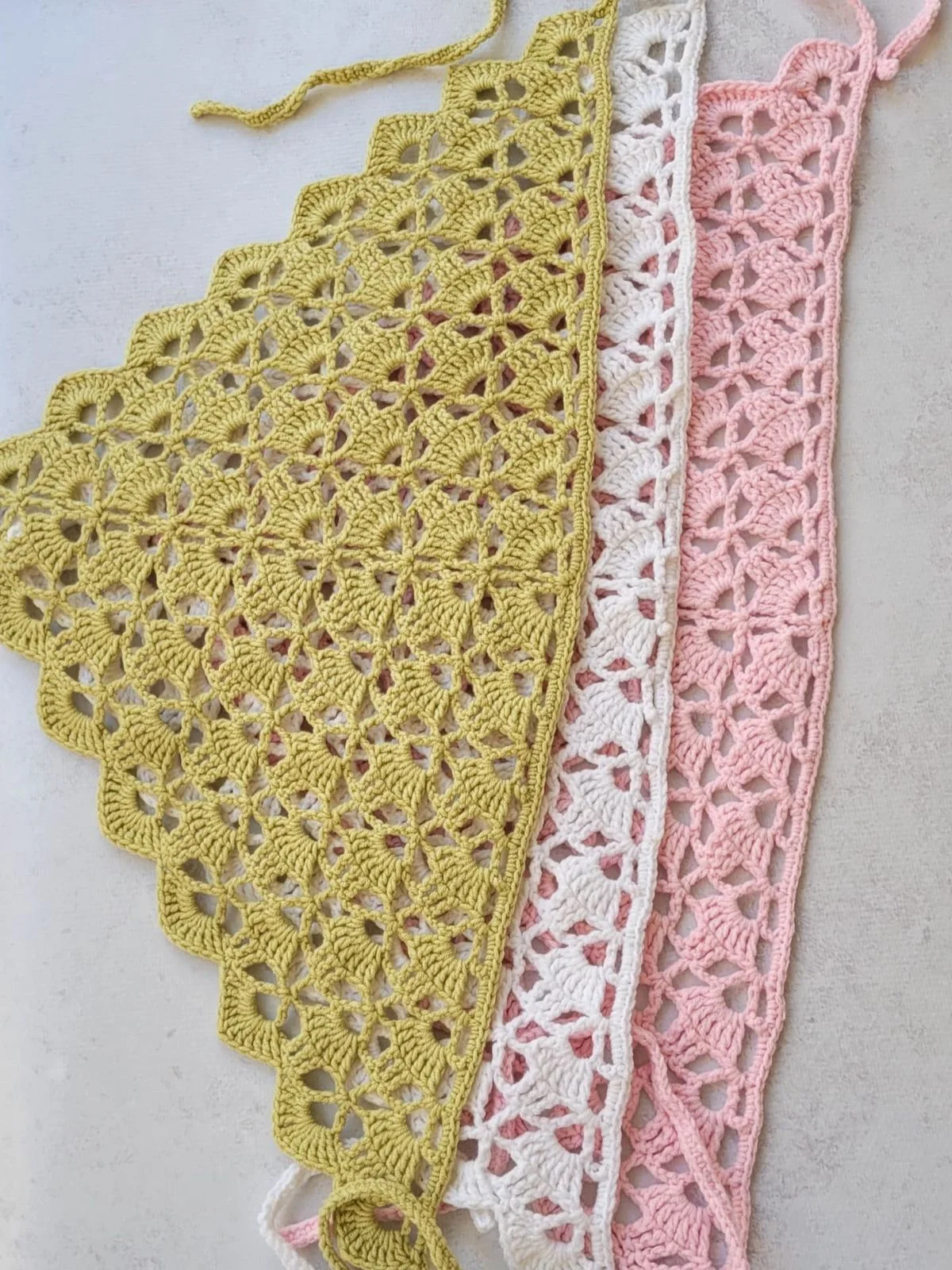 Elegant Lace Crochet Bandana 🌸