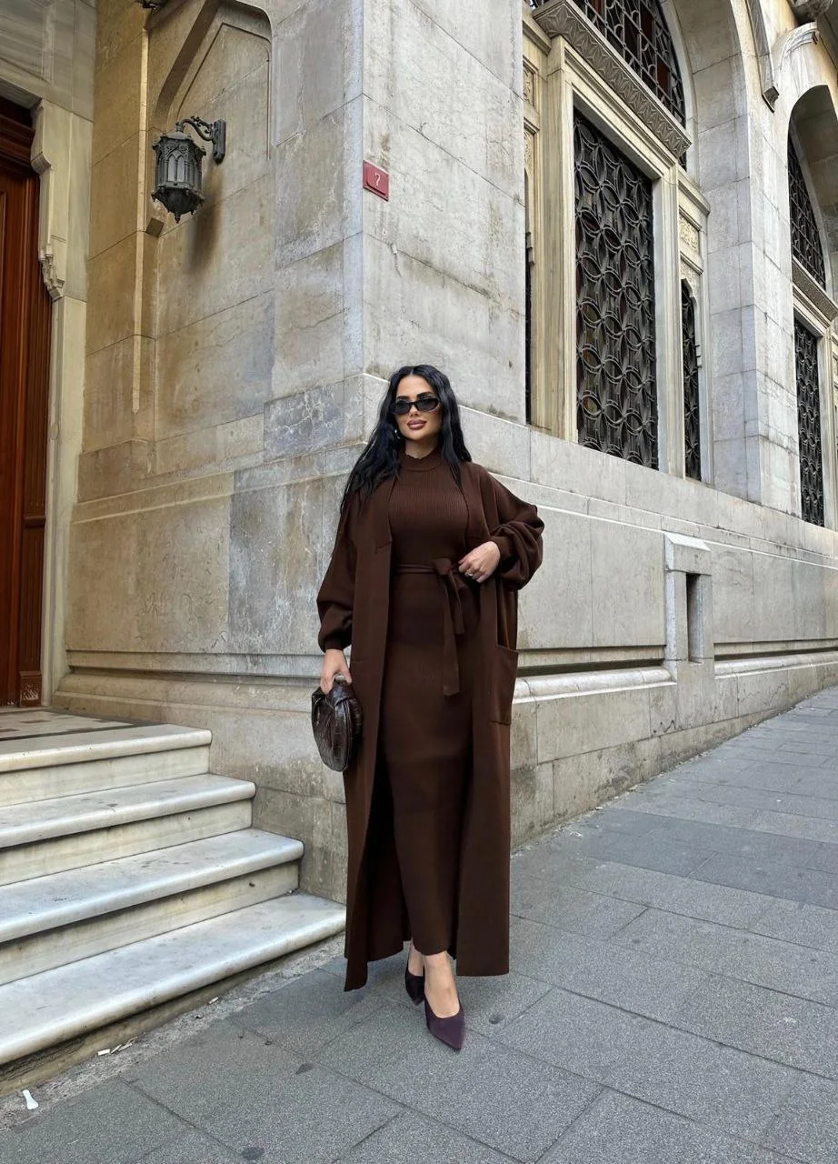 Ensemble Robe Côtelée & Kimono Élégance