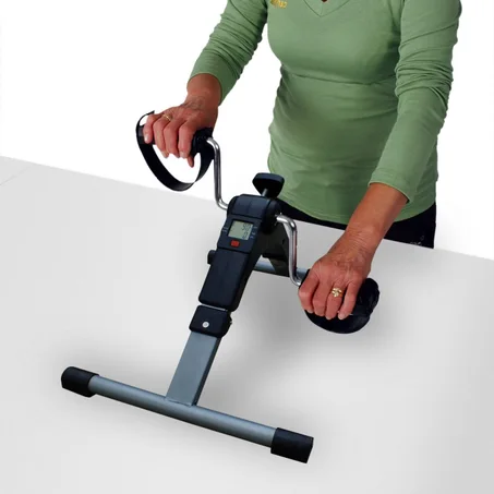 🏋️‍♂️ دراجة التمارين 4 في 1 – الحل المثالي للياقة في أي مكان!