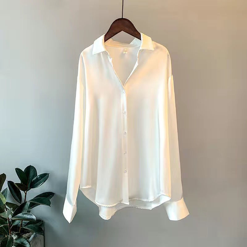 Élodie Lavin | Satin Blouses