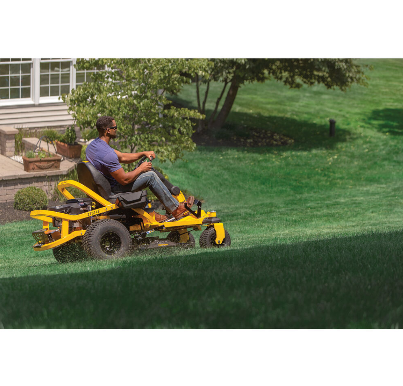Cub Cadet Ultima Series™ ZTS1 46