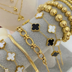 مجوهرات نسائية