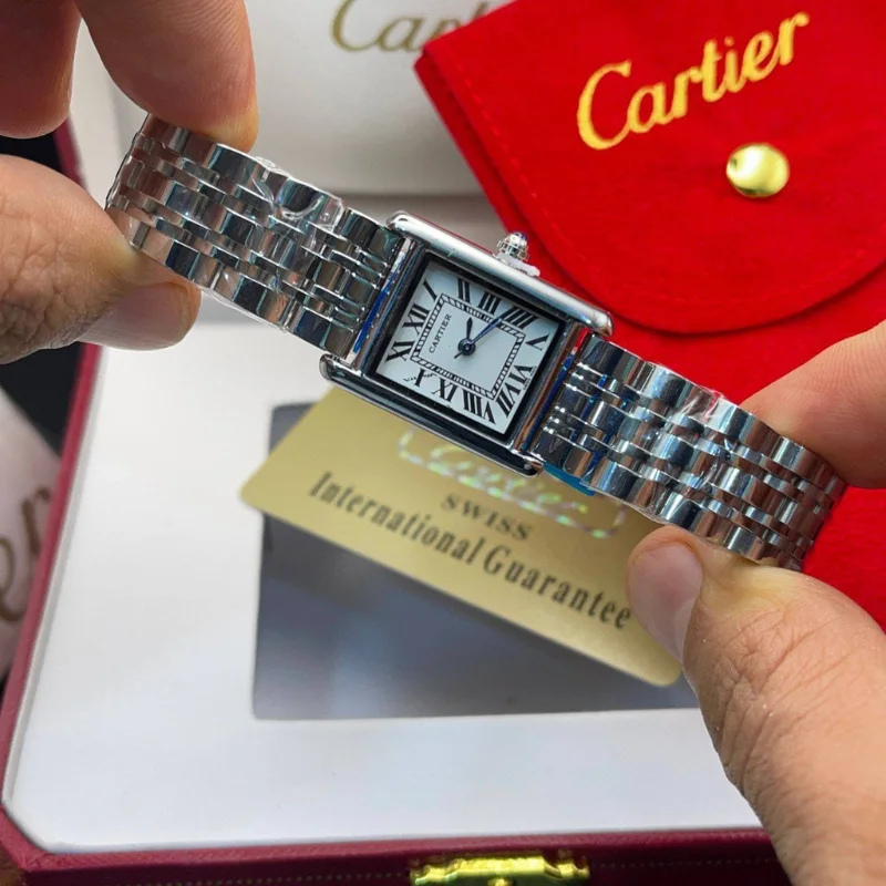 ساعة كارتييه مستطيلة فاخرة