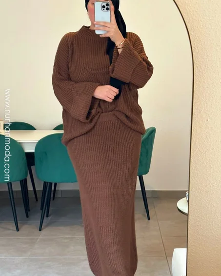 Ensemble deux pièces jupe en maille nouvelles collections 🍂 ❤️