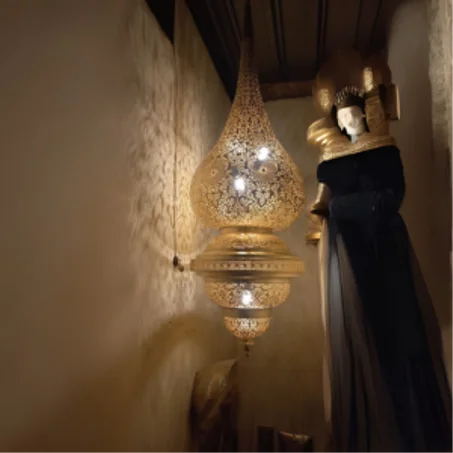 ثريا مغربية تقليدية – أناقة الضوء بروح التراث