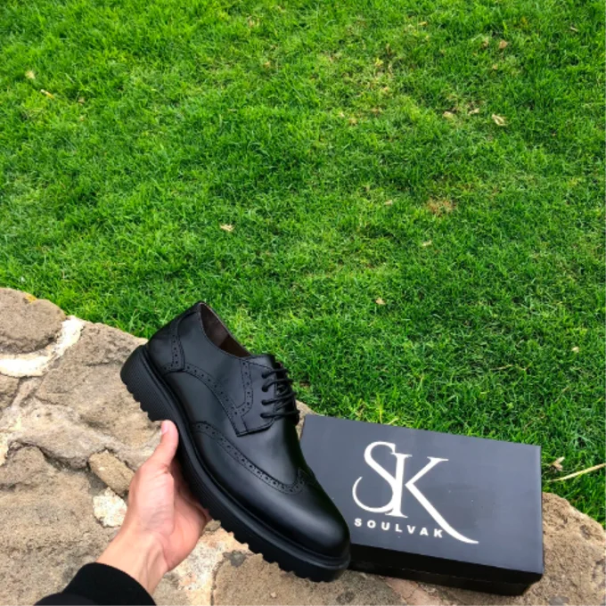 Derby noir homme – élégance et confort au quotidien