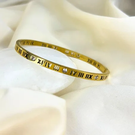 Bracelet doré parfait pour le quotidien