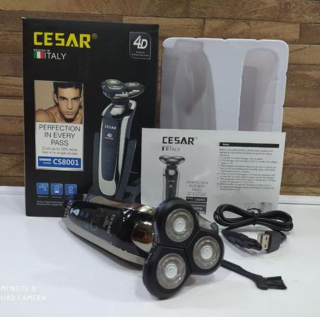 الة حلاقة ثلاث رؤوس