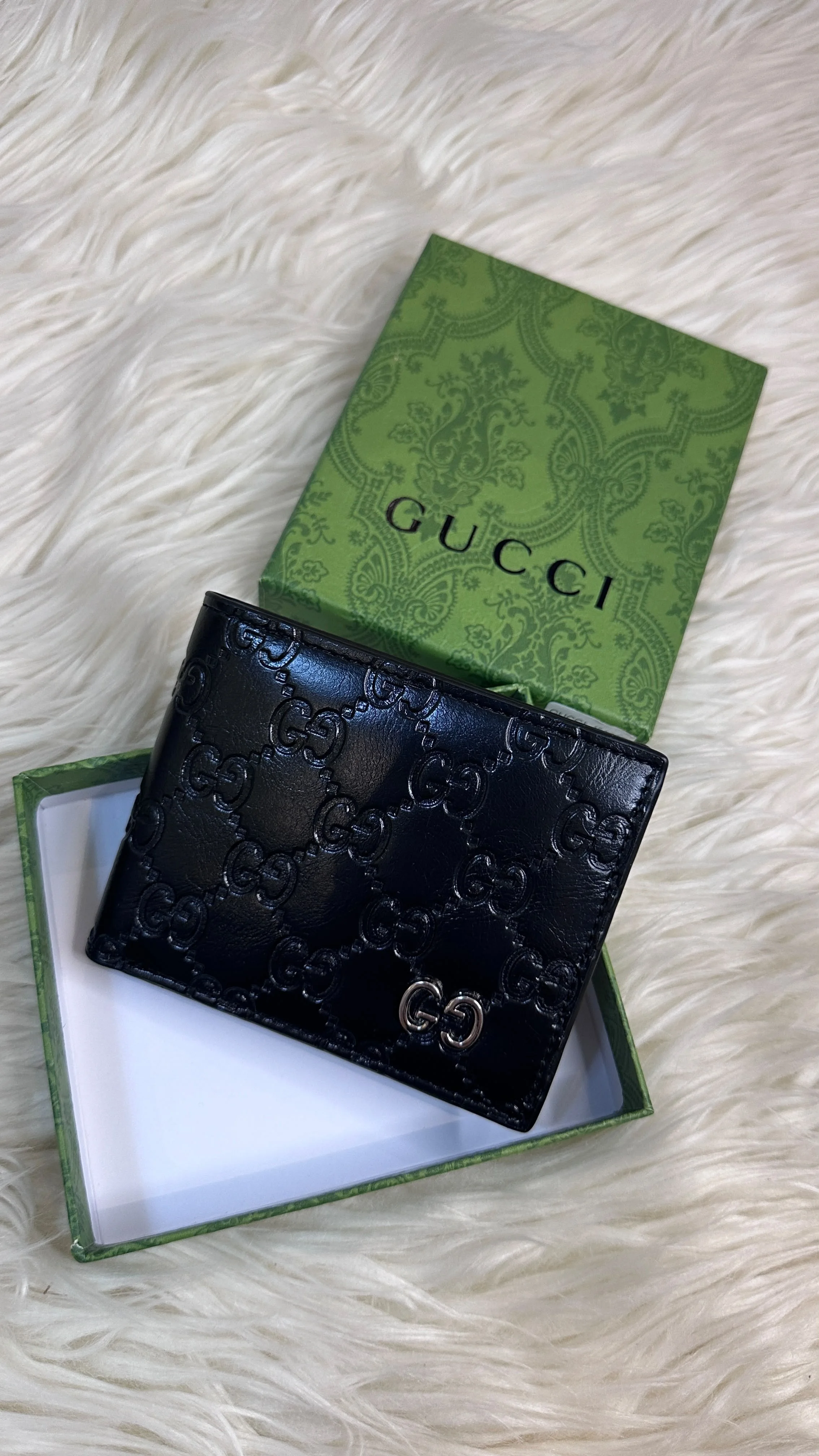 محفظة رجالية فاخرة GUCCI  – تصميم عصري