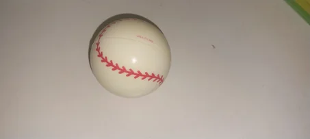 كرة صغيرة الحجم