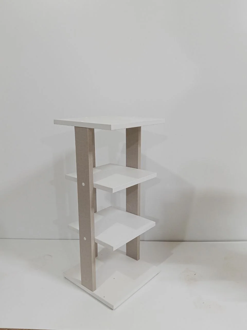 Étagère de rangement multi-niveaux