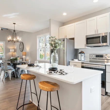 طاولات عصــــرية