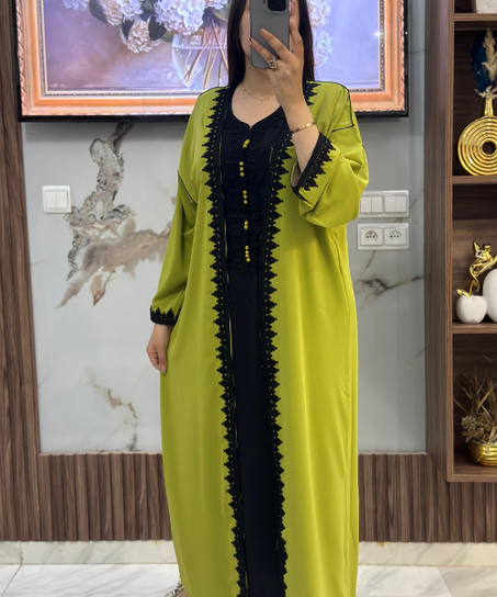 👑 قفطان من قطعتين بألوان متناسقة – أناقة تجمع بين الفخامة والانسجام