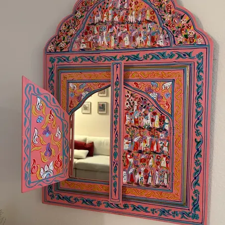Traditional mirror variety