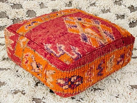 Moroccan Kilim Pouf Vintage Moroccan Ottoman, Beni Ourain Square Pouf, Yoga Meditation Cushion Outdoor Red Kilim Pillows