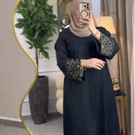 عبائة العربية – آخر صيحات 2025