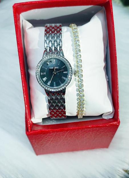 ساعة نسائية انيقة لسنة 2025