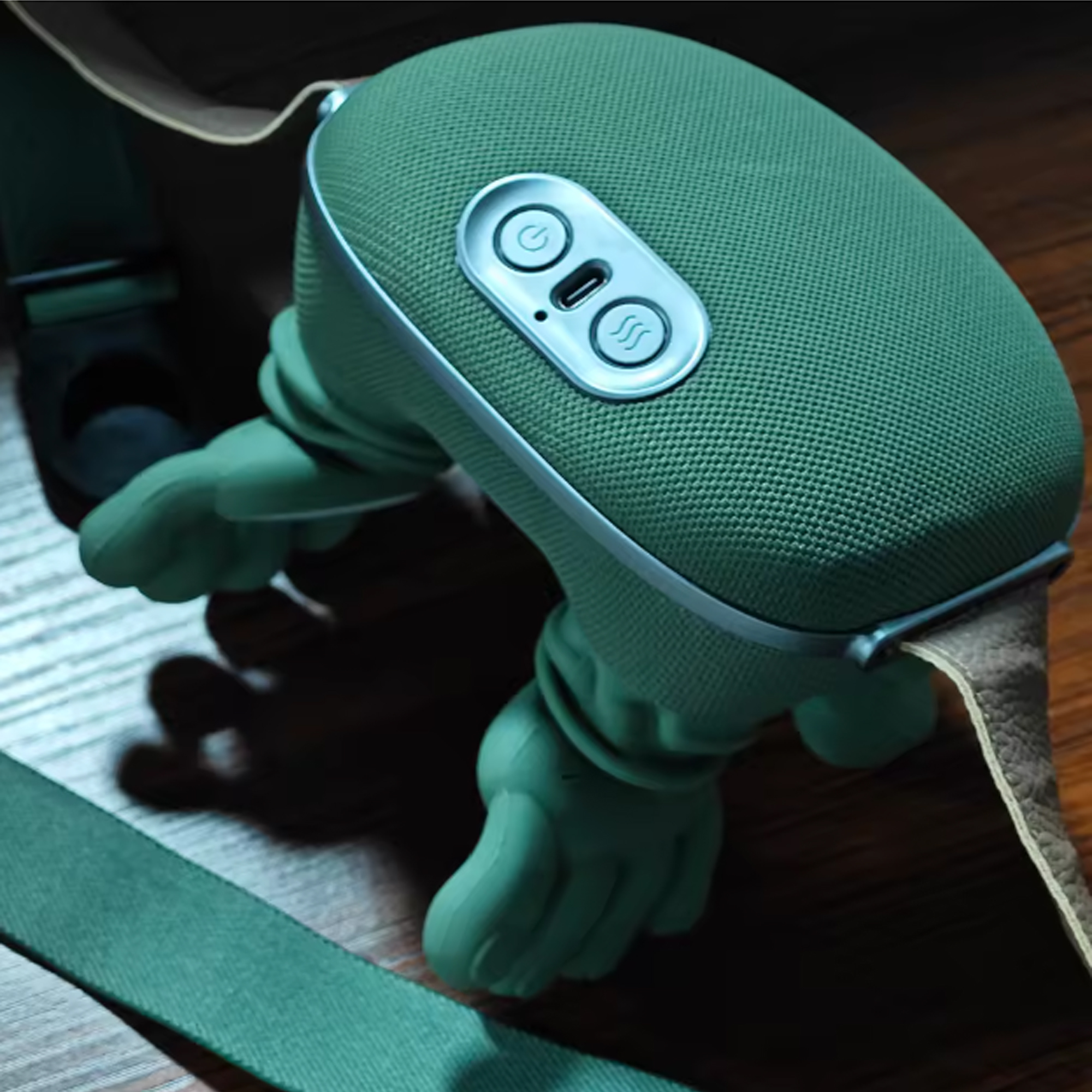 جهاز تدليك الكتف والرقبة مع التركيز على عضلات الرقبة والعضلات شبه المنحرفة