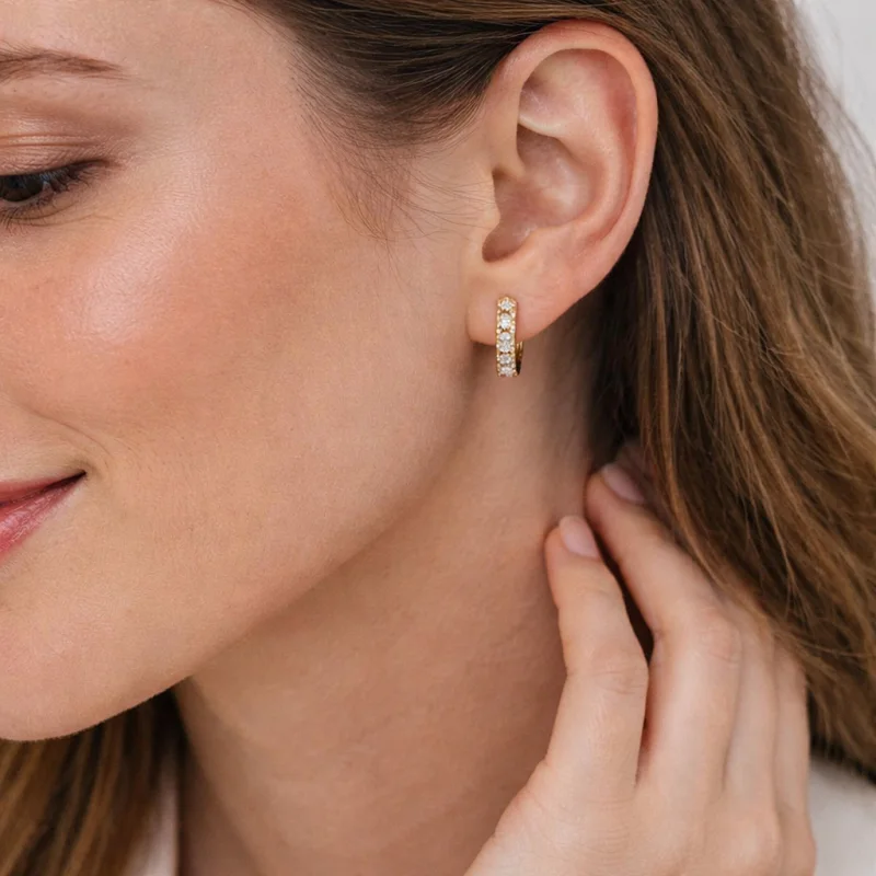 Boucles d'oreilles avec zircon