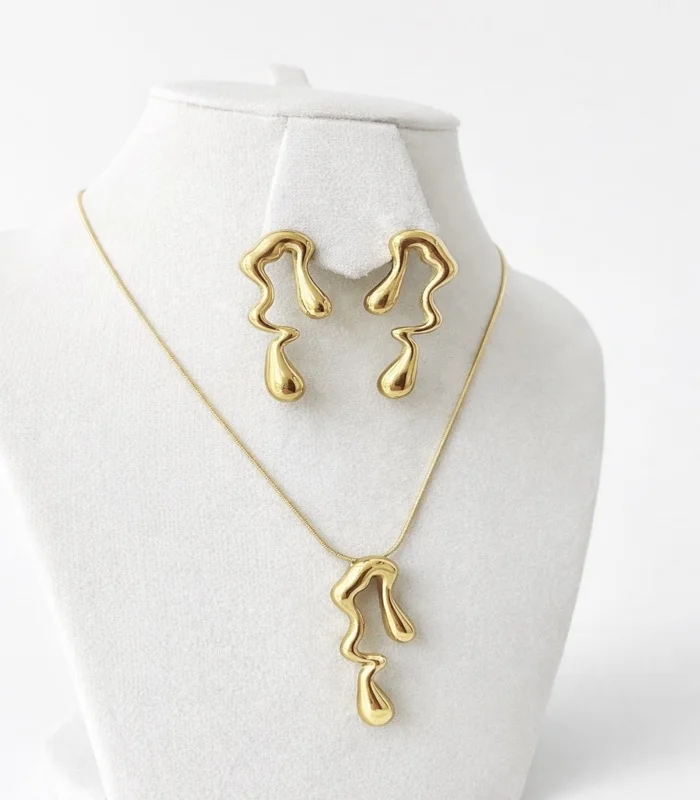 Collier+ Boucle