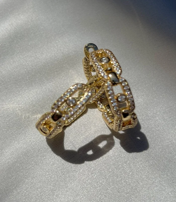 Boucles D'oreilles Messika avec zircon