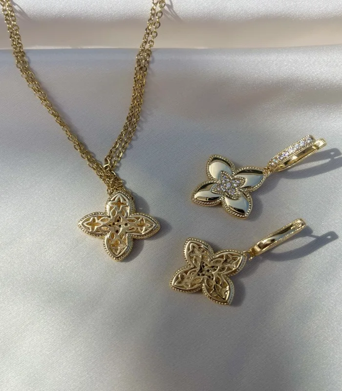 Sautoir double chaine +Boucle Fleur