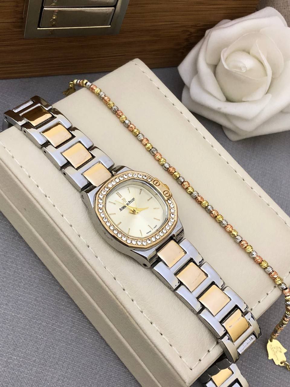 Montre Femme avec- Bracelet