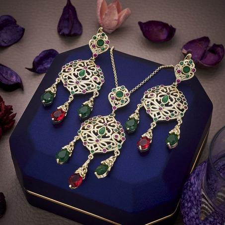 حُلي تقليدي ✨ إبداعٌ وتميّز يعكسان جوهر الثقافة المغربية!💎