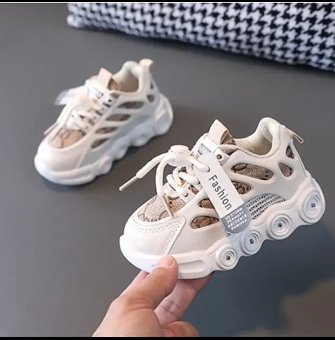 stores/23900ecc1c6f5edaca53af909ed3c1e7/products/BGMcFIRgI3njTCbixNqA5320E0uEXjwuufL0ze8X.jpg