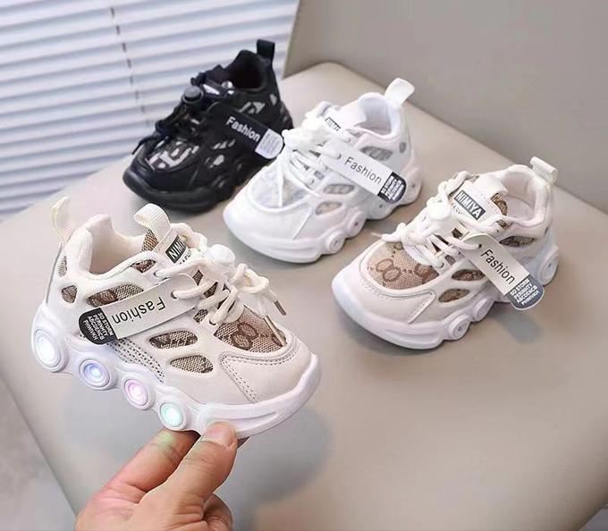 stores/23900ecc1c6f5edaca53af909ed3c1e7/products/VtkwAeLdmpCxS5LDLjKLnVRYVLcGCCr9dKEOzxAs.jpg