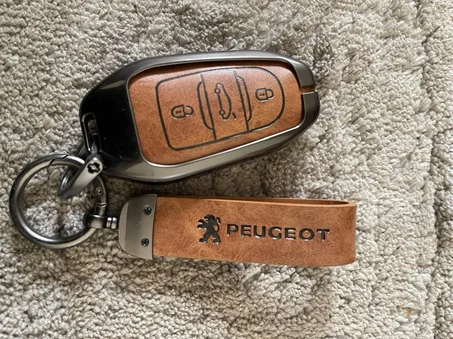 Protège clés peugeot