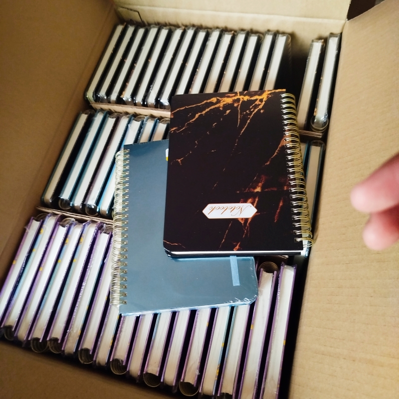 25 ou 50 Notebooks au Prix du Gros - DESTOCKAGE FINAL -
