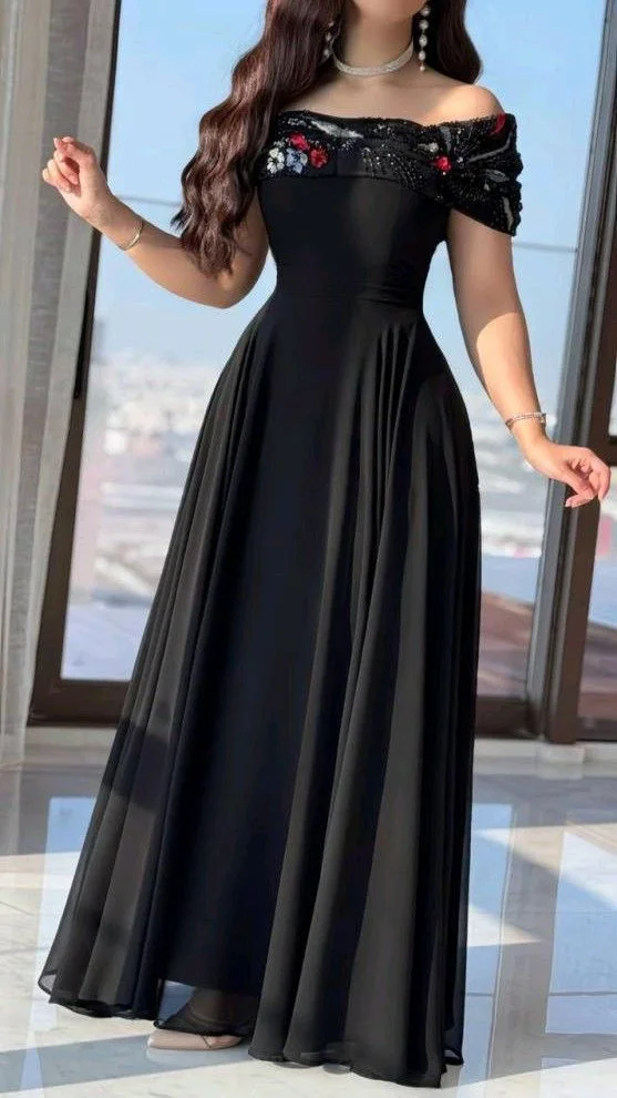Robe noire élégante longue