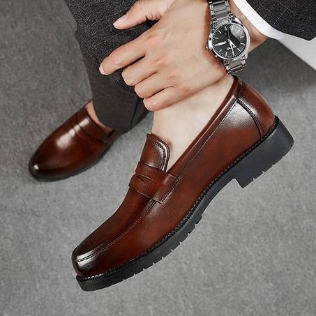 moc toe penny loafer