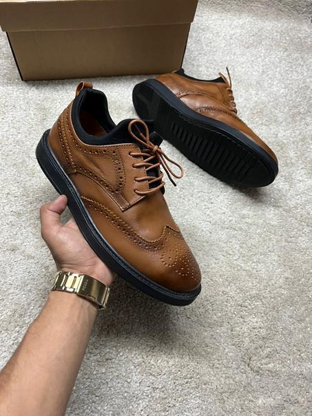 CHAUSSURE  DEMI BOTTS