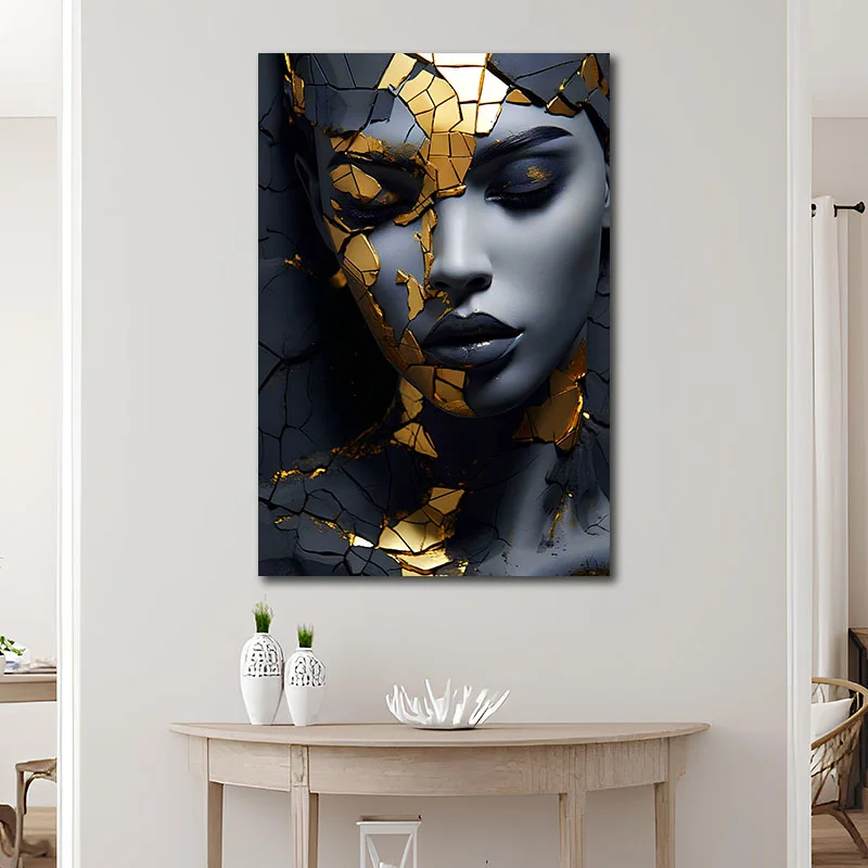 Portrait de femme moderne abstrait noir et doré sur un mur