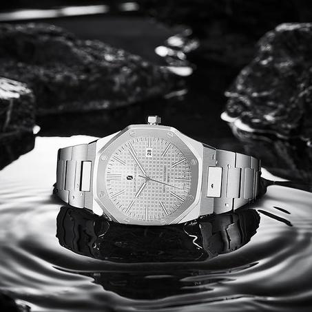 ساعة  للرجال  فاخرة وعملية مقاومة للماء