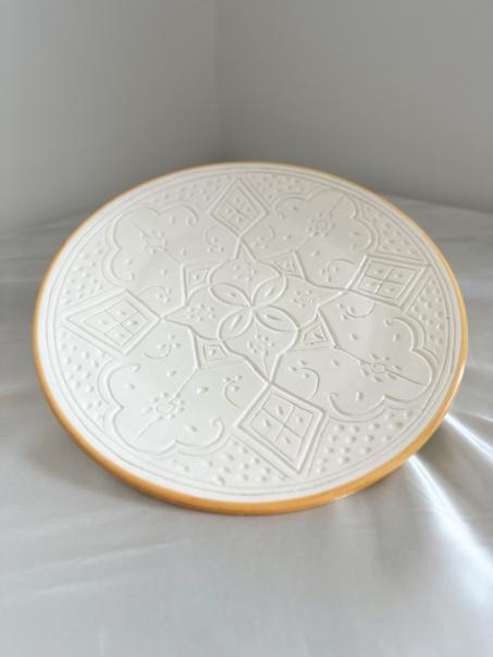 Grande Assiette - Élégance ivoire & liseré safran