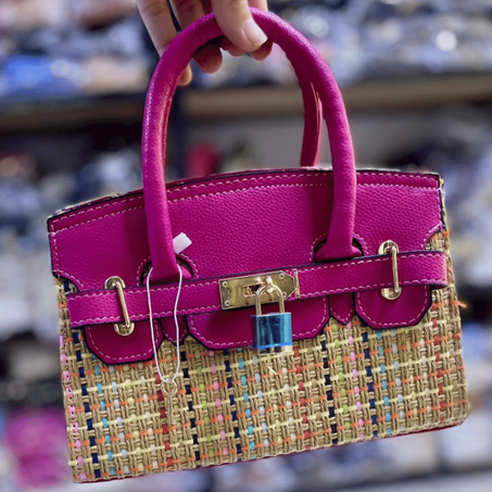 حقيبة نسائية