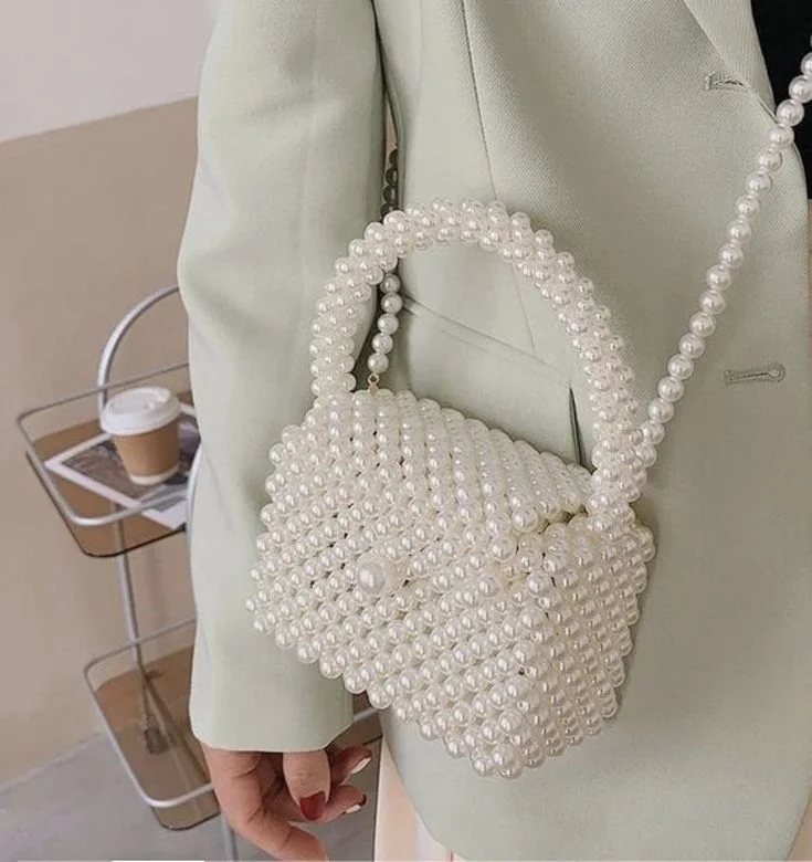 حقيبة اللؤلؤ الفاخرة – لمسة من الأناقة اليومية