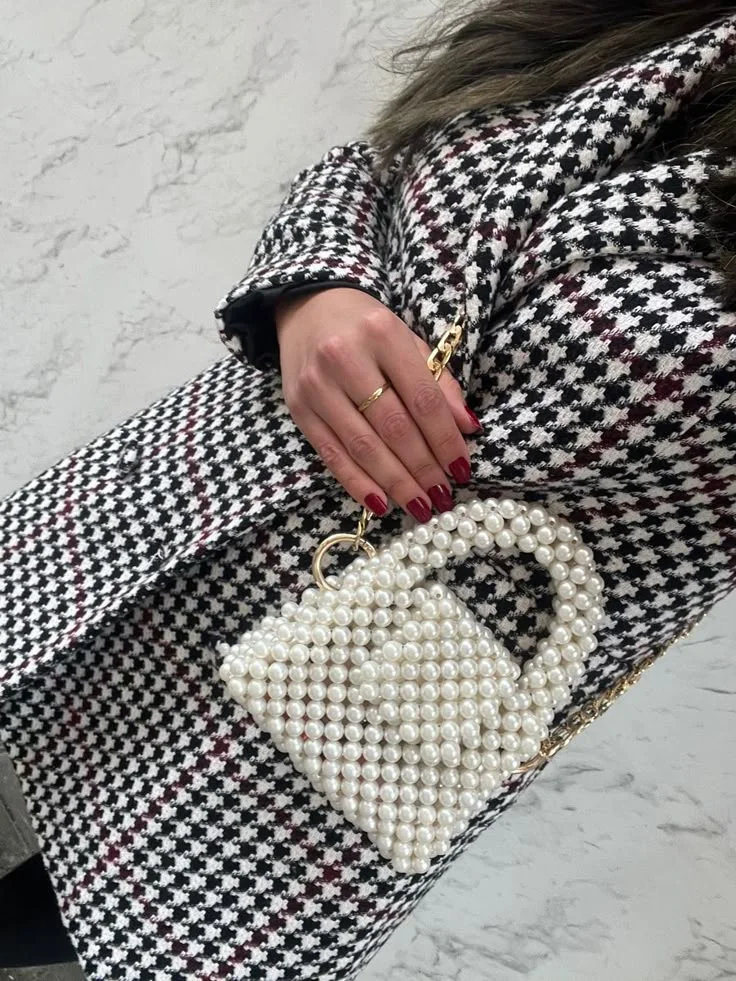 حقيبة اللؤلؤ الفاخرة – لمسة من الأناقة اليومية