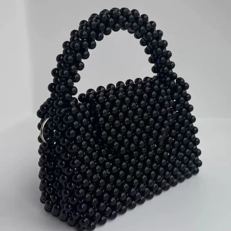 حقيبة اللؤلؤ الفاخرة – لمسة من الأناقة اليومية