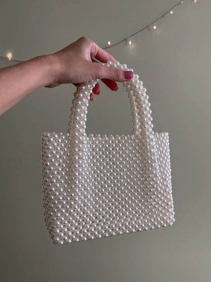 حقيبة اللؤلؤ الفاخرة – لمسة من الأناقة اليومية